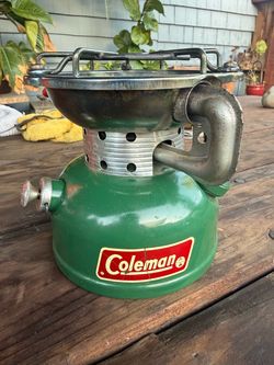 Vintage 9/83 Coleman Single Burner Camp Stove Model 502