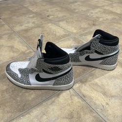 Air Jordan 1 High silhouette Elephant Color 