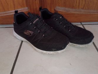 Skechers Black Rose Gold Sneakers women's size 8