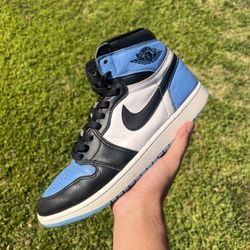 Jordan 1 UNC Toe