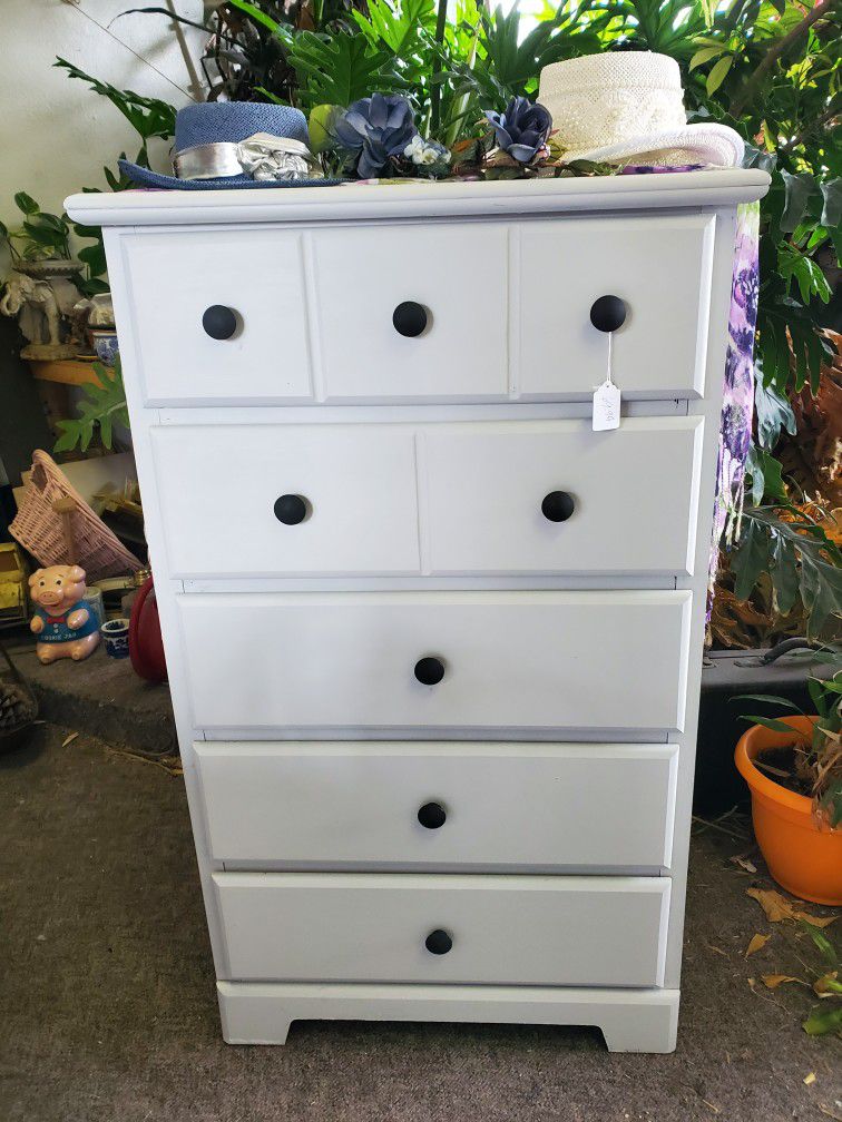 49 Tall 29.5 Across 5 Drawer Dresser Works Perfect 