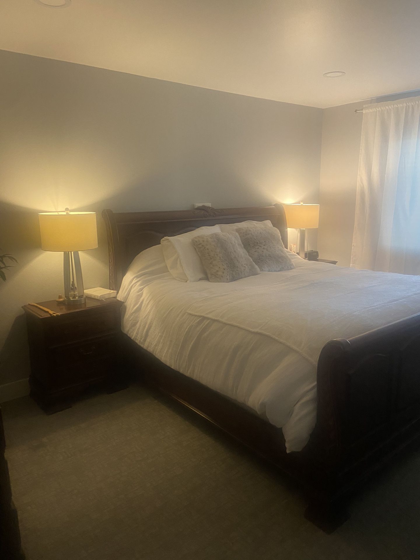 King size bedroom set