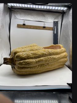 ❗️ 10%-OFF 📍Priced To Move📍❗️🍁 Ceramic Squash with Opening 🍁 Great Condition  😀 Eye-Catching  😀