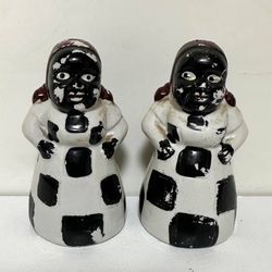 Vintage 1940s Mammy In Checkered Outfits Collectible Americana Porcelain Salt And Pepper Shakers