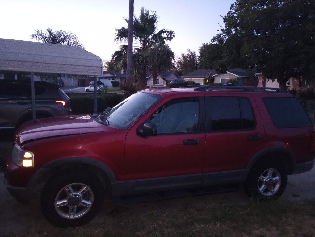 2003 Ford Explorer