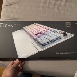 Roccat Vulcan 120 Keyboard