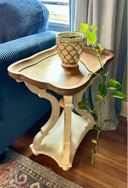 Rustic Farmhouse Style Accent Table