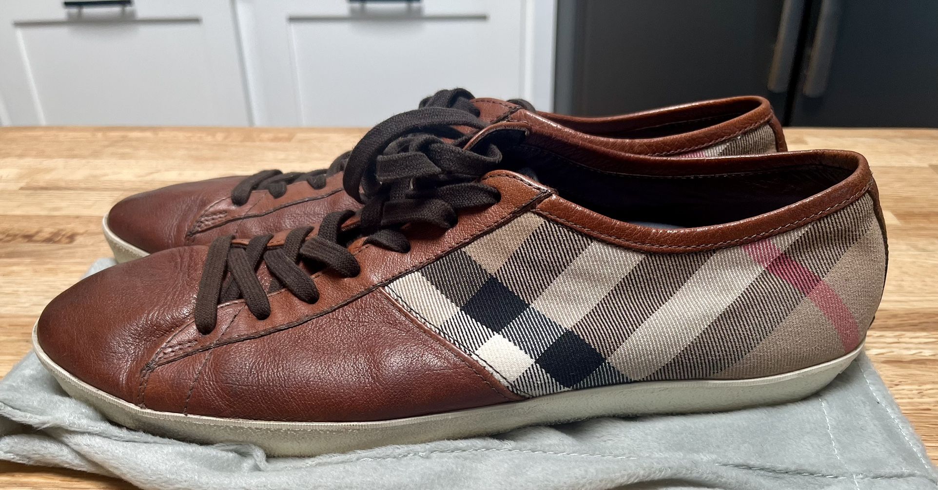 Burberry Men’s 11.5 Shoes