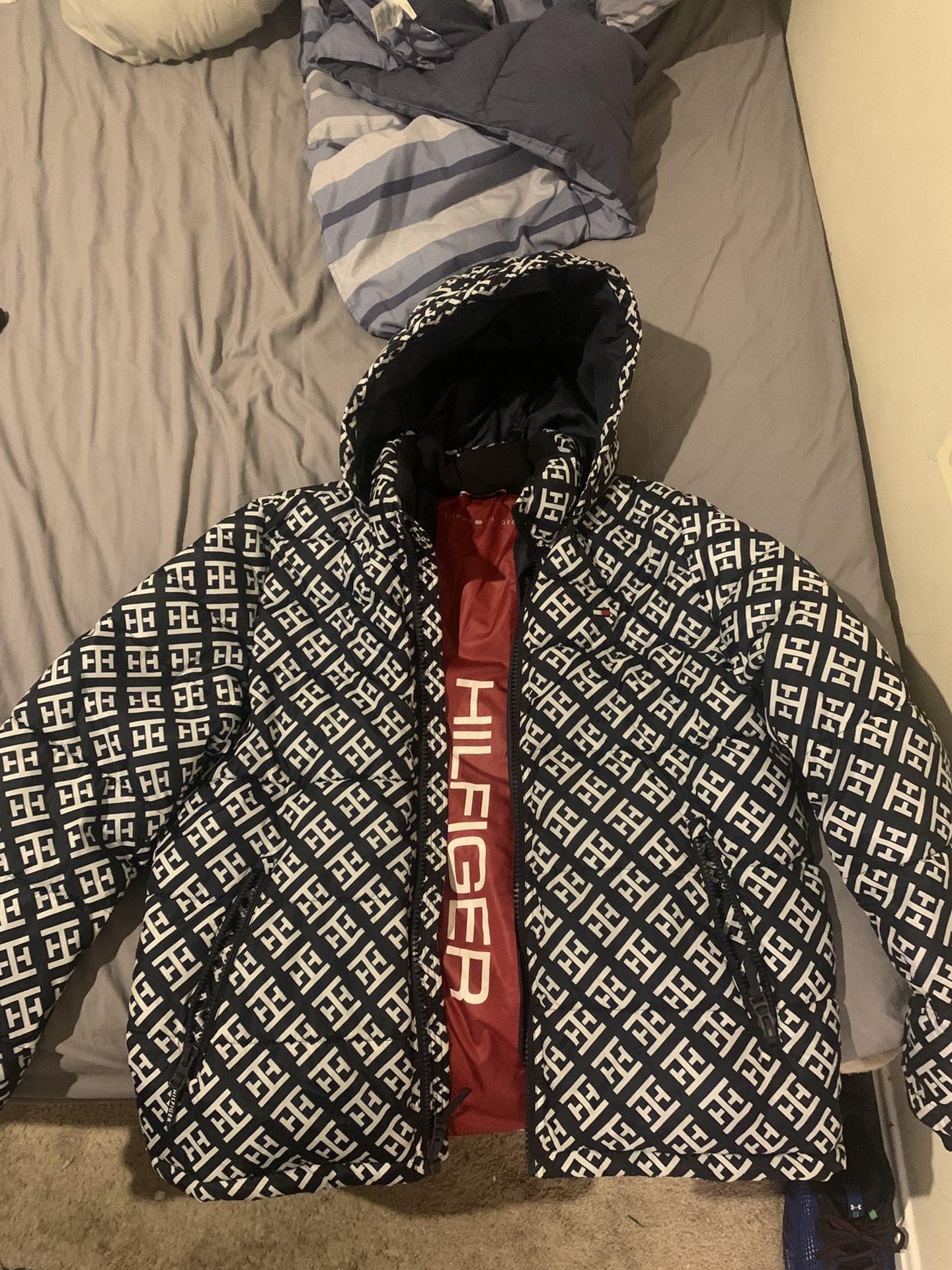 Mens Tommy Hilfiger Puffer Coat Size Large