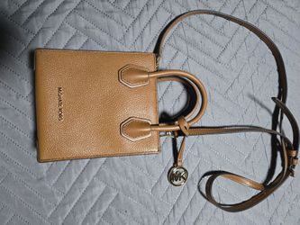 Cross body purse