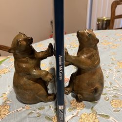 1960’s cast metal  adorable  pair bear bookends. They have beautiful brown finish .