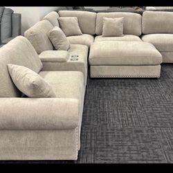 Sectional sofa 
