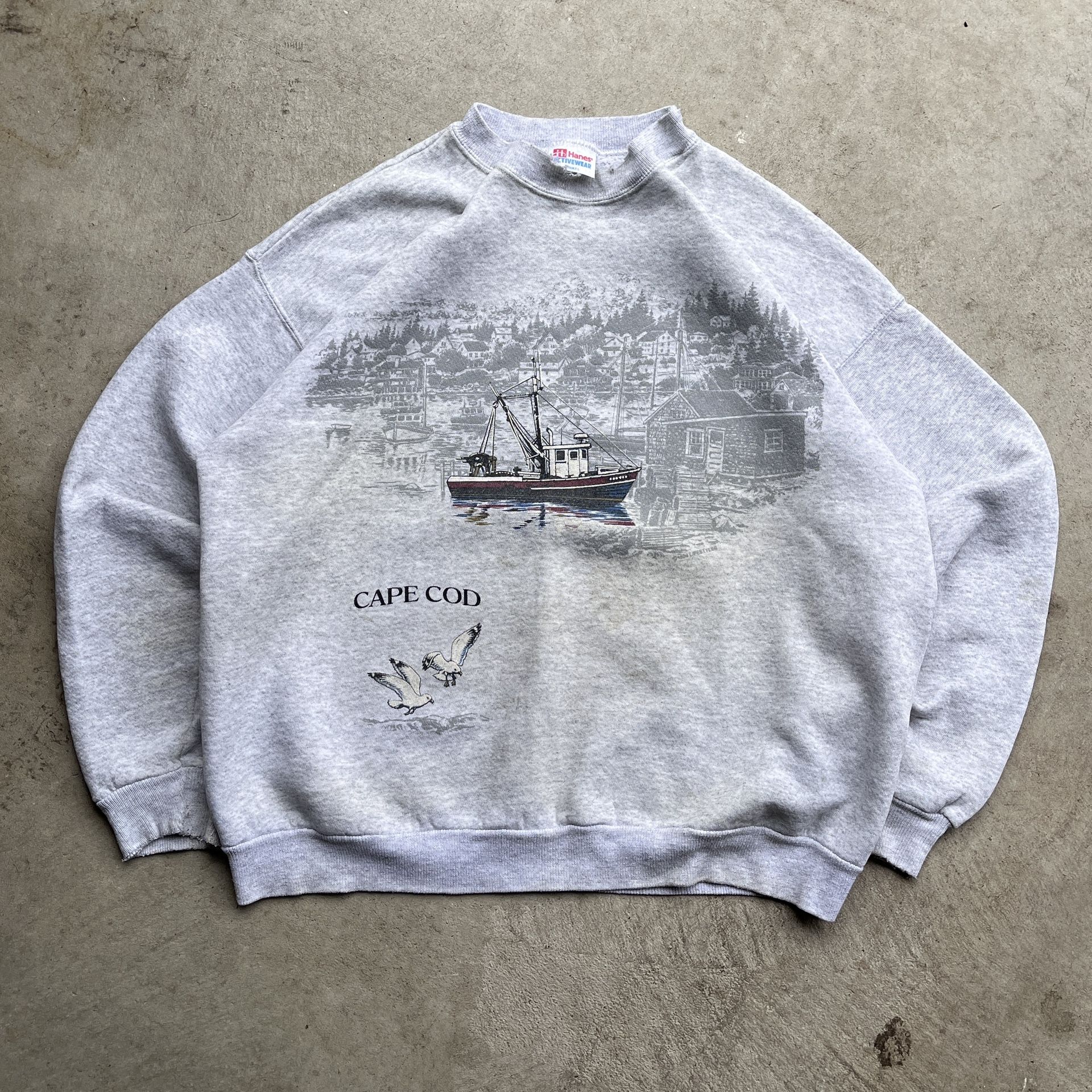 Vintage 90’s Cape Cod Distressed Graphic Sweatshirt