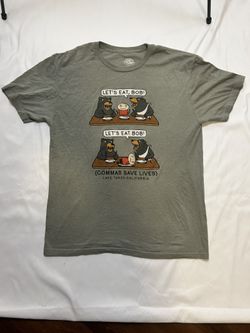 “Commas Save Lives” Graphic Tee Size Large