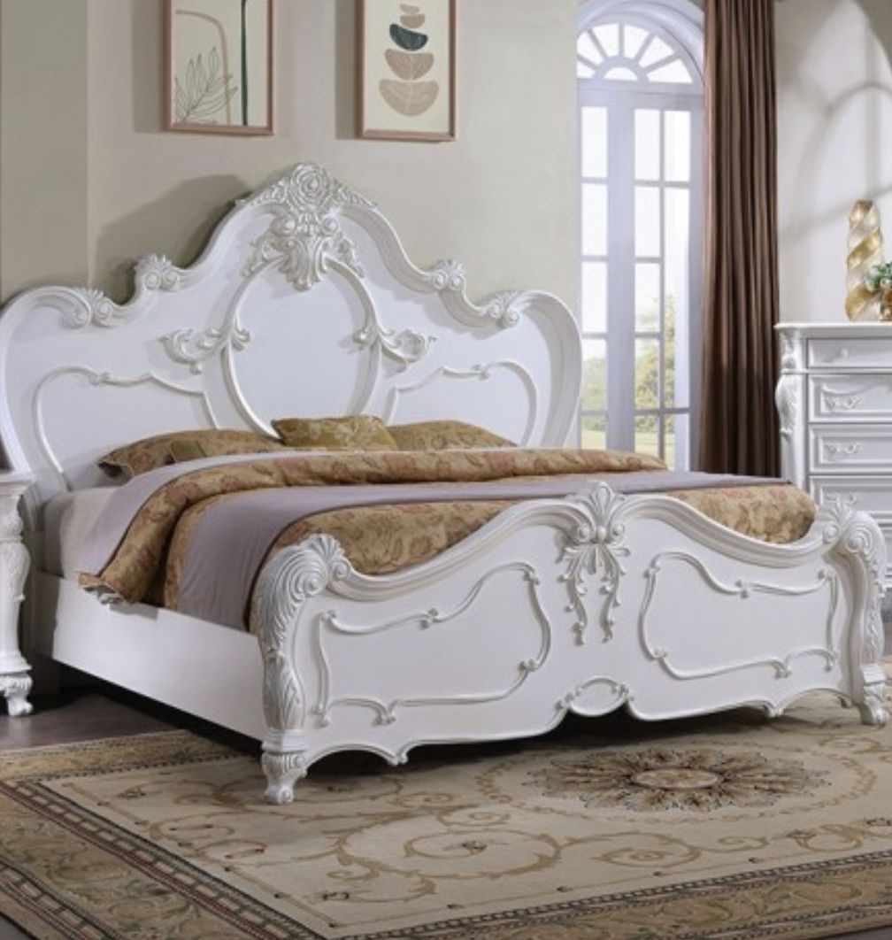 4pc Bed Set - White Queen Bed Dresser Mirror Nightstand