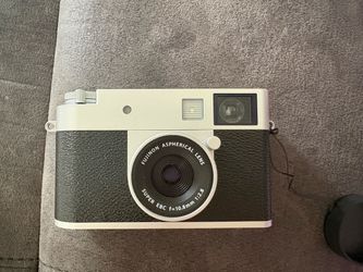 Fujifilm X half