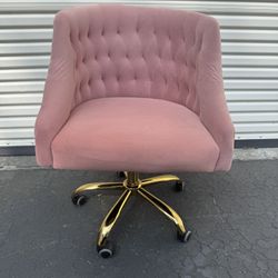 Plush Desk Chair, Pink