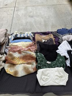Women XS / Small Clothes