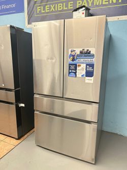 LG 30 cu. ft. French Door Refrigerator with Internal Water Dispenser