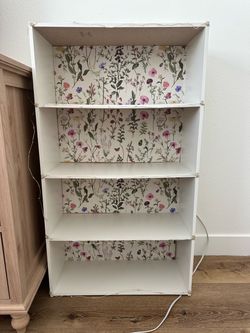 Free bookshelf