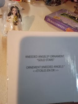 Kneeded angels