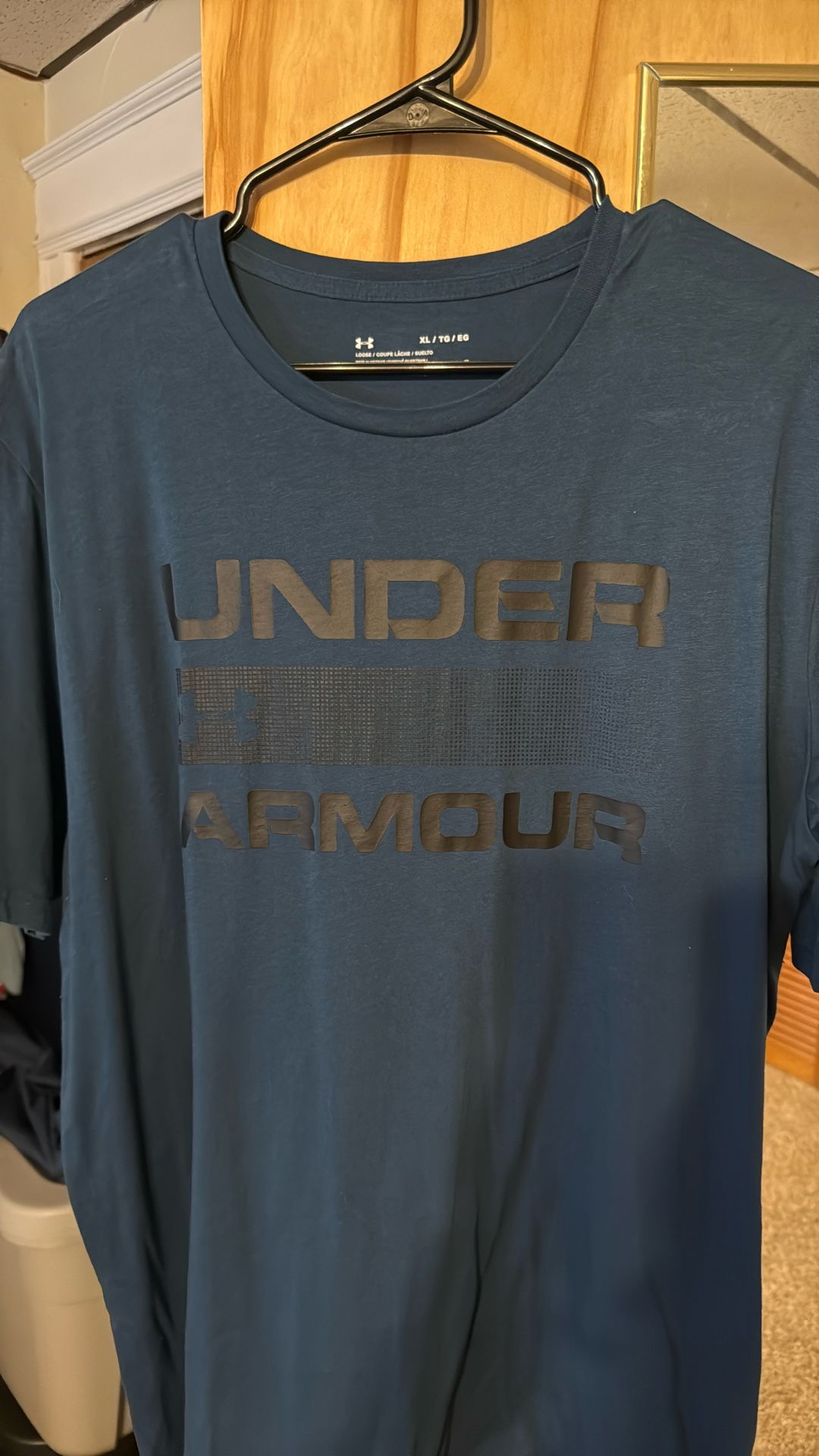 Men’s Under Armour Tshirt