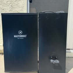 Masterbuilt smoker *Free*