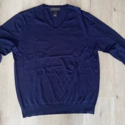 Men’s Bloomingdale’s long sleeve shirt 