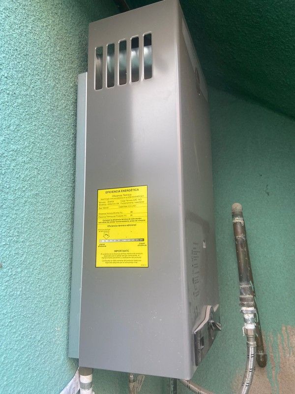 Water Heater (Used 1 Year)