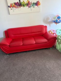 Sofá rojo para sala