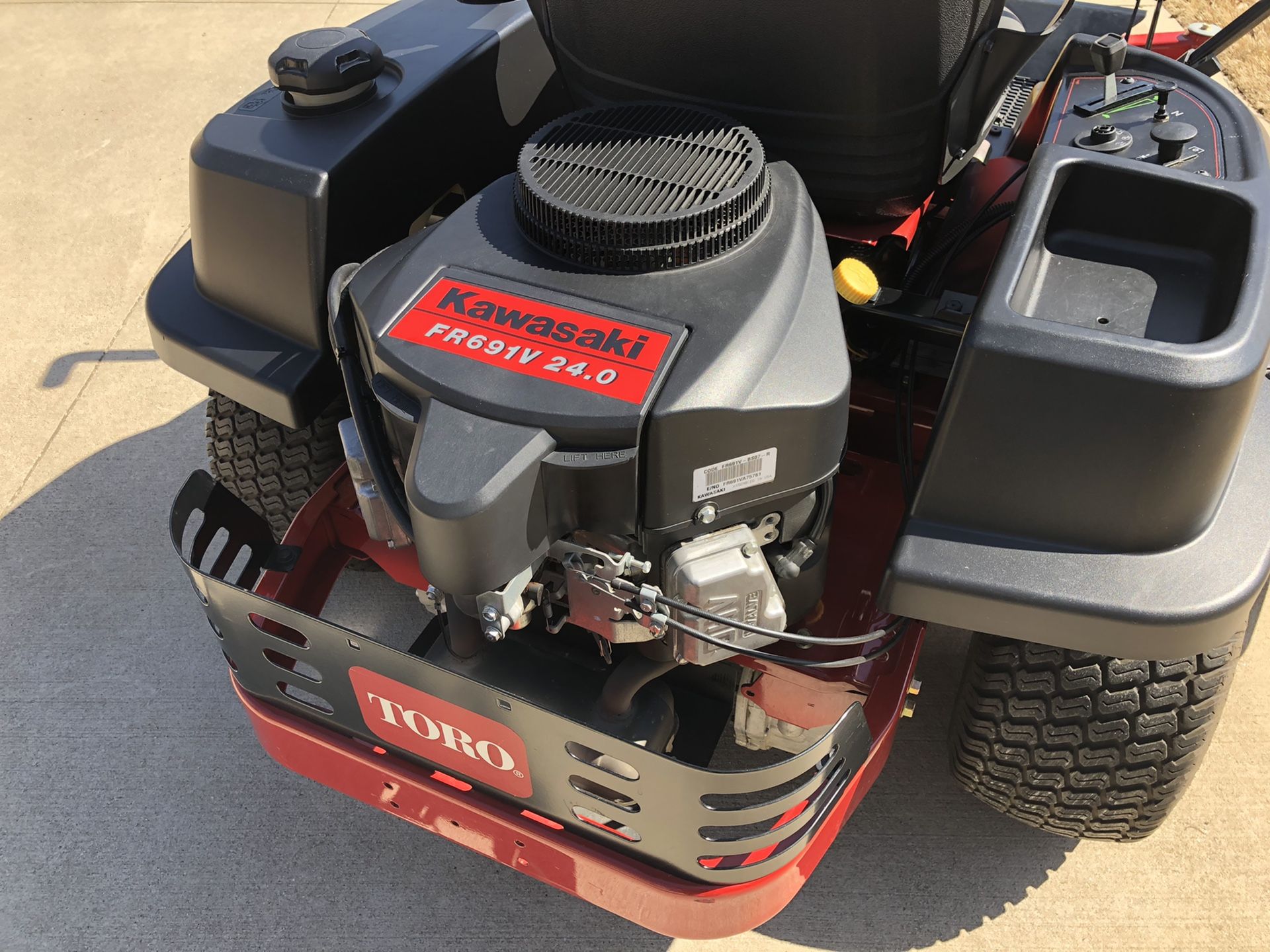 Toro Timecutter SS5060 zero turn tractor for Sale in Simpsonville, SC