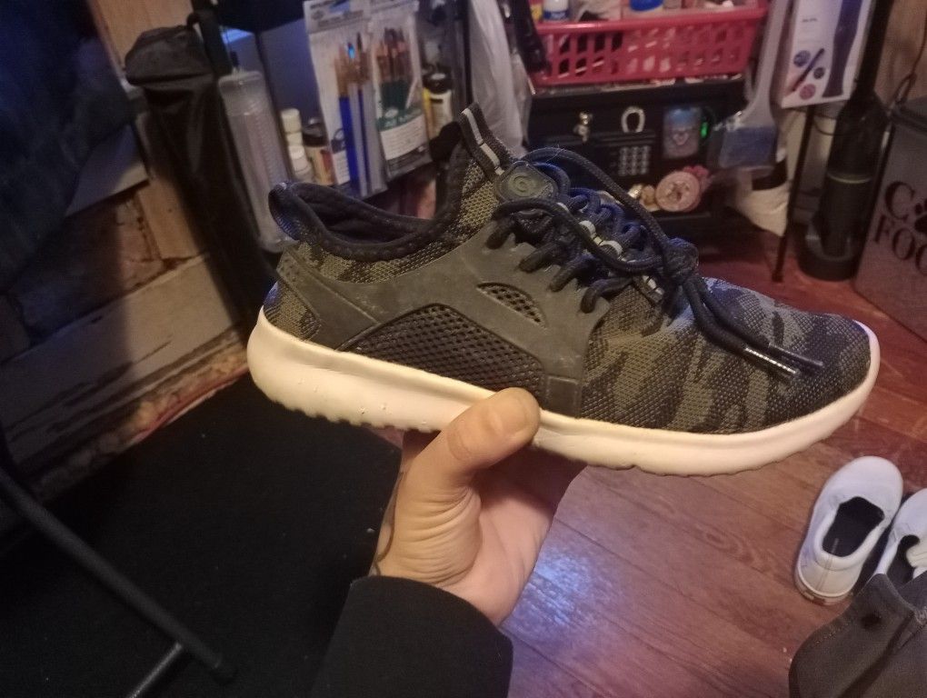 Champion Women's Size 6