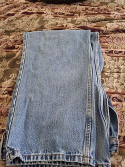 Levi 42 Waist 32 Length 