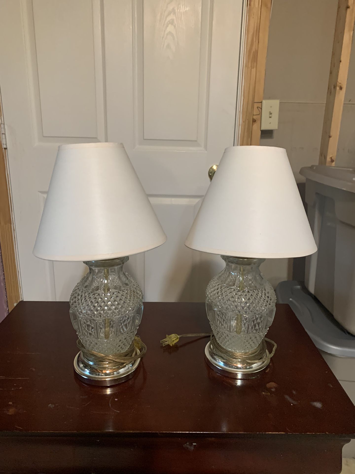 Ste Of 2 Beautiful Cristal Lamps