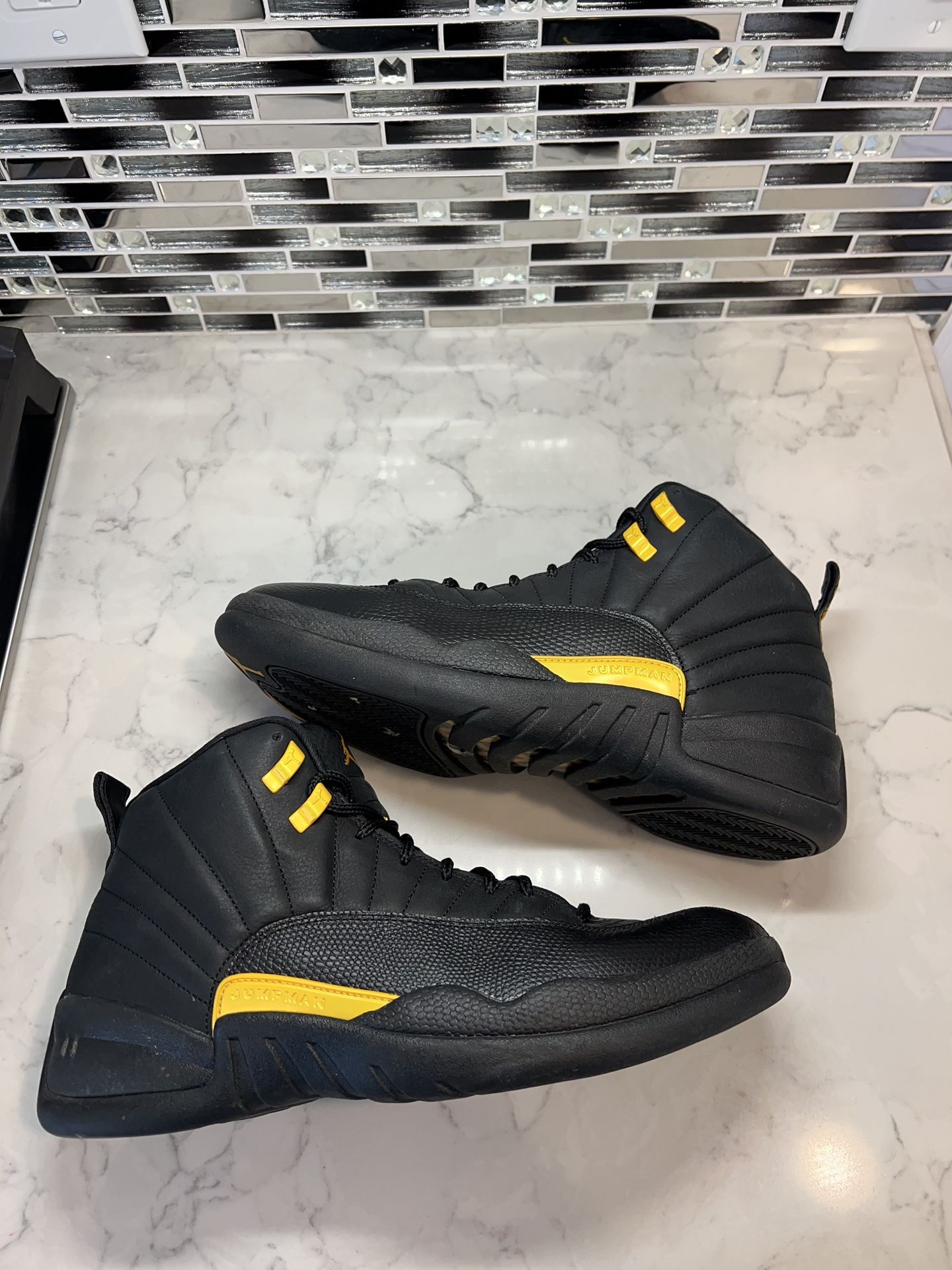 Air Jordan 12 Black Taxi