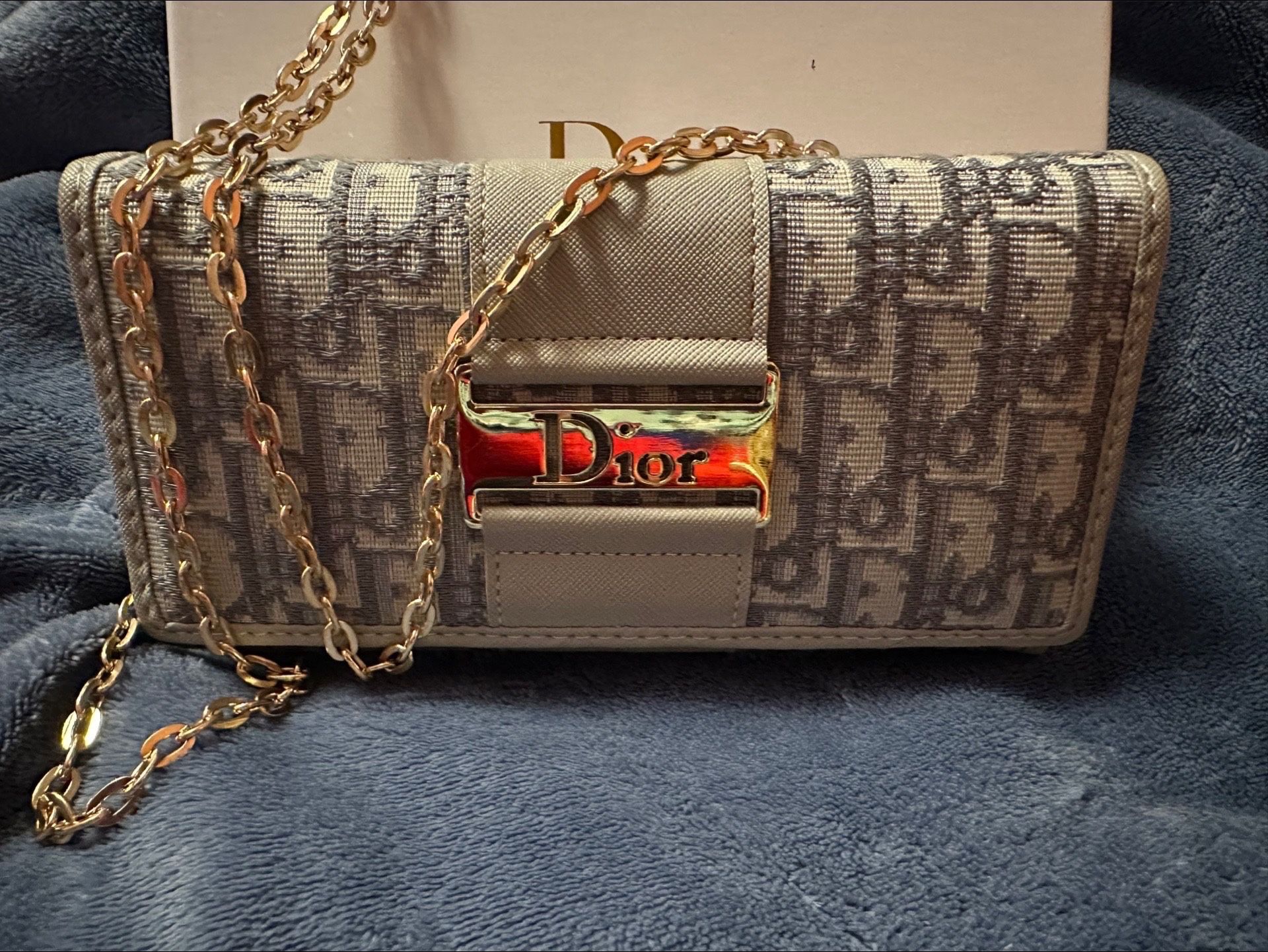 Crossbody/wallets