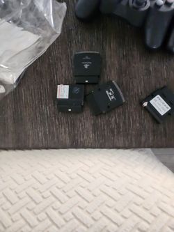 Play Station 2 Controllers (4)