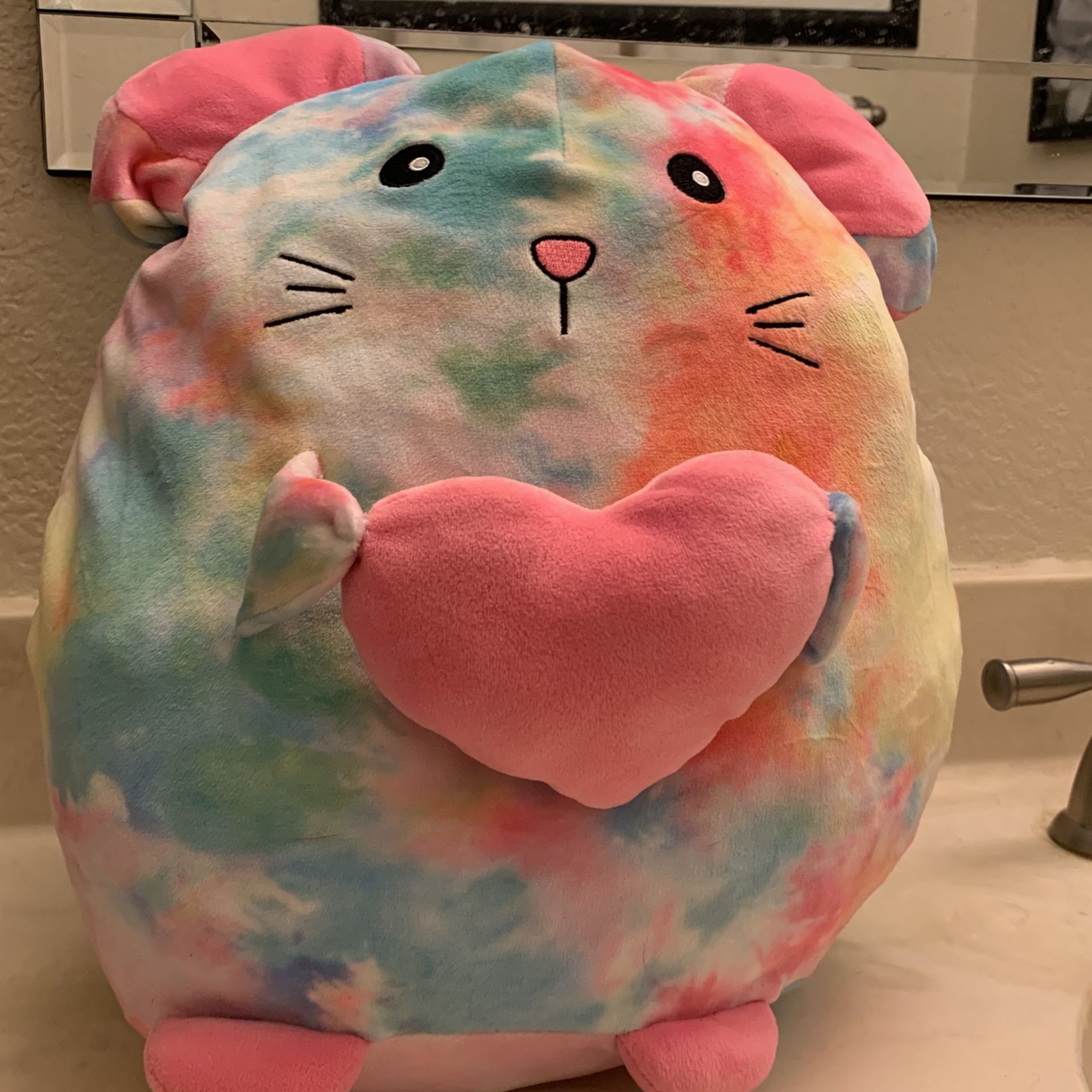2 SCOOPS Soft  and Huggable Plush15”