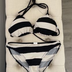 striated Print Crisscross Lace-Up Bikini Swimsuit