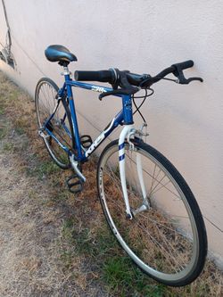 KHS HYBRID BIKE