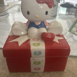 Hello Kitty Ceramic Storage Box. 