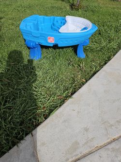 Tinita. Para. agua.