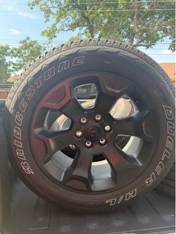 5th Gen Ram 1500 wheels and tires