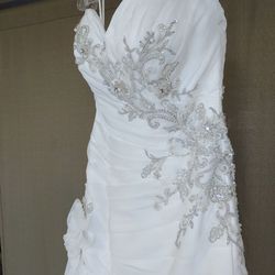 Size4 Wedding Dress (new)