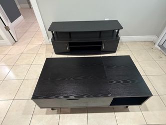Small entertainment and center table