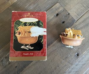 1999 Hallmark Keepsake Ornament Noah’s Ark