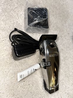  Andis 12470 Professional Master Corded/Cordless Hair