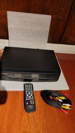 Quasar VCR vhq-451 4 head stereo VCR
