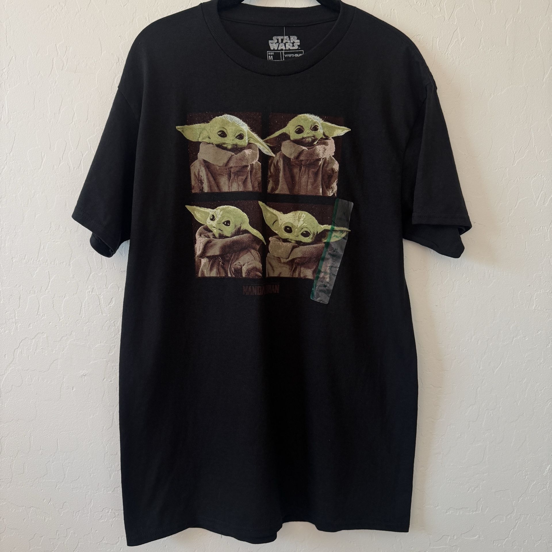 Black T-Shirt - Unisex - Size Medium - Star Wars - Black - Baby Yoda