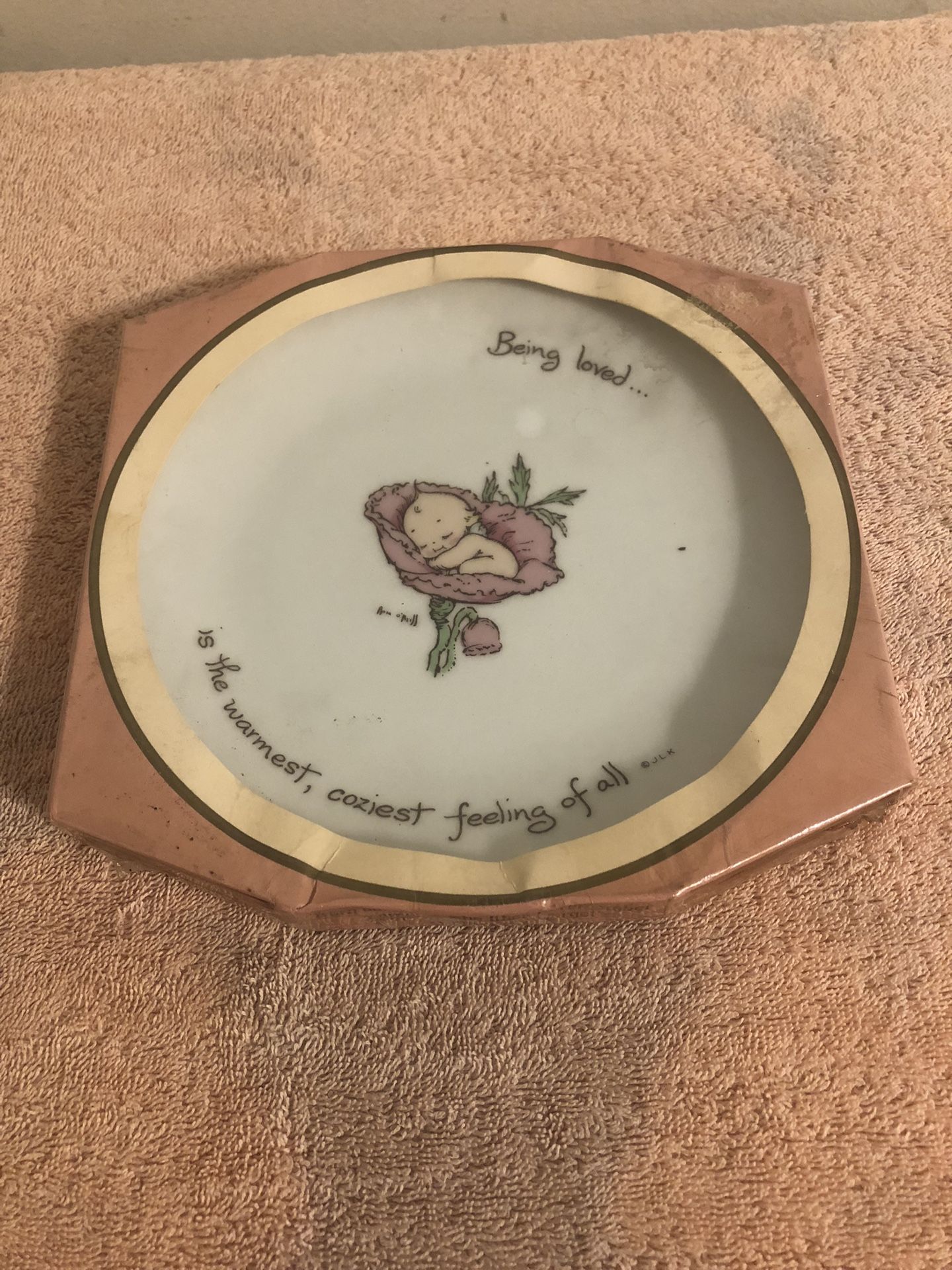 Vintage 1973 Kewpie Collector Edition Porcelain Plate Being Loved NOS